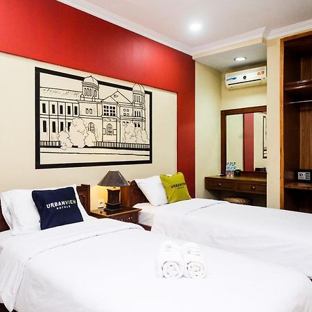 Urbanview Hotel Syariah Wisnugraha By Reddoorz Джок'якарта Екстер'єр фото
