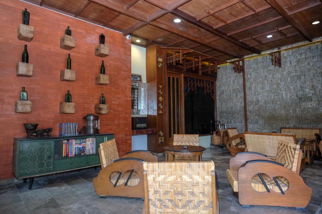 Urbanview Hotel Syariah Wisnugraha By Reddoorz Джок'якарта Екстер'єр фото
