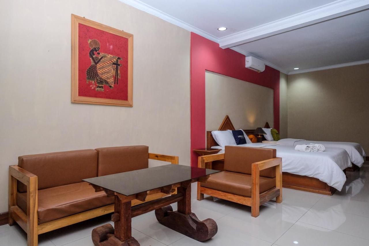 Urbanview Hotel Syariah Wisnugraha By Reddoorz Джок'якарта Екстер'єр фото