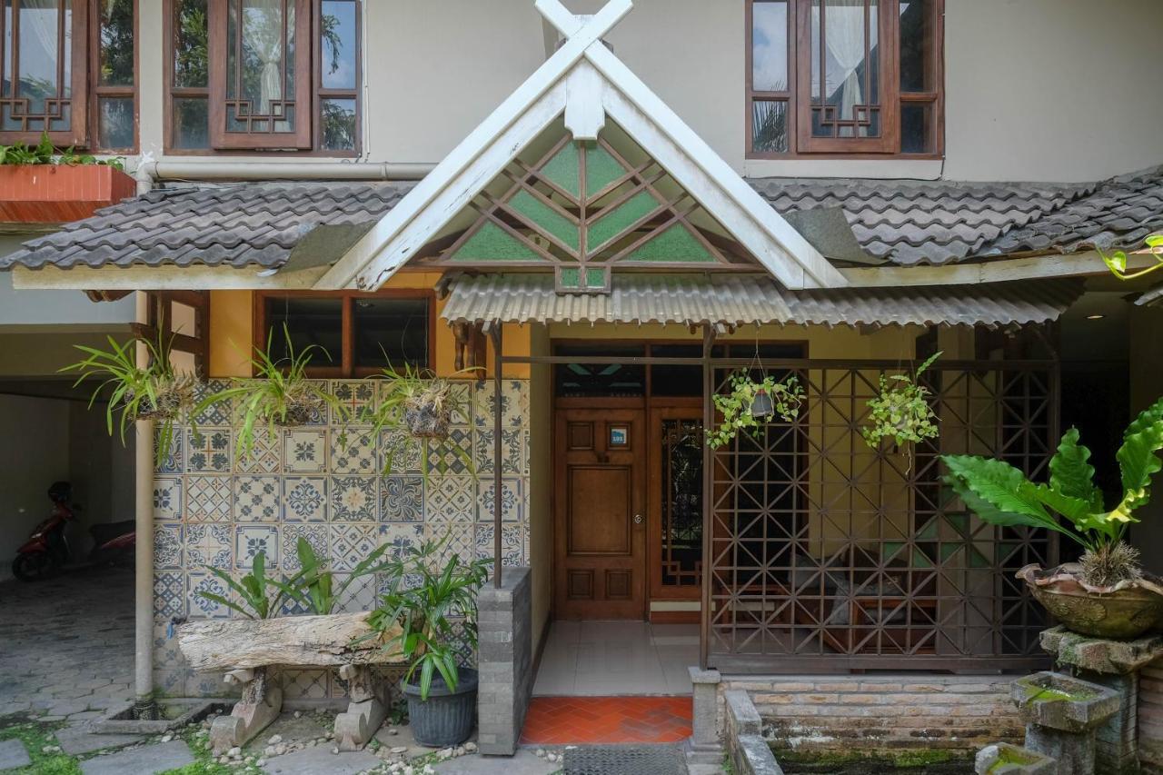 Urbanview Hotel Syariah Wisnugraha By Reddoorz Джок'якарта Екстер'єр фото