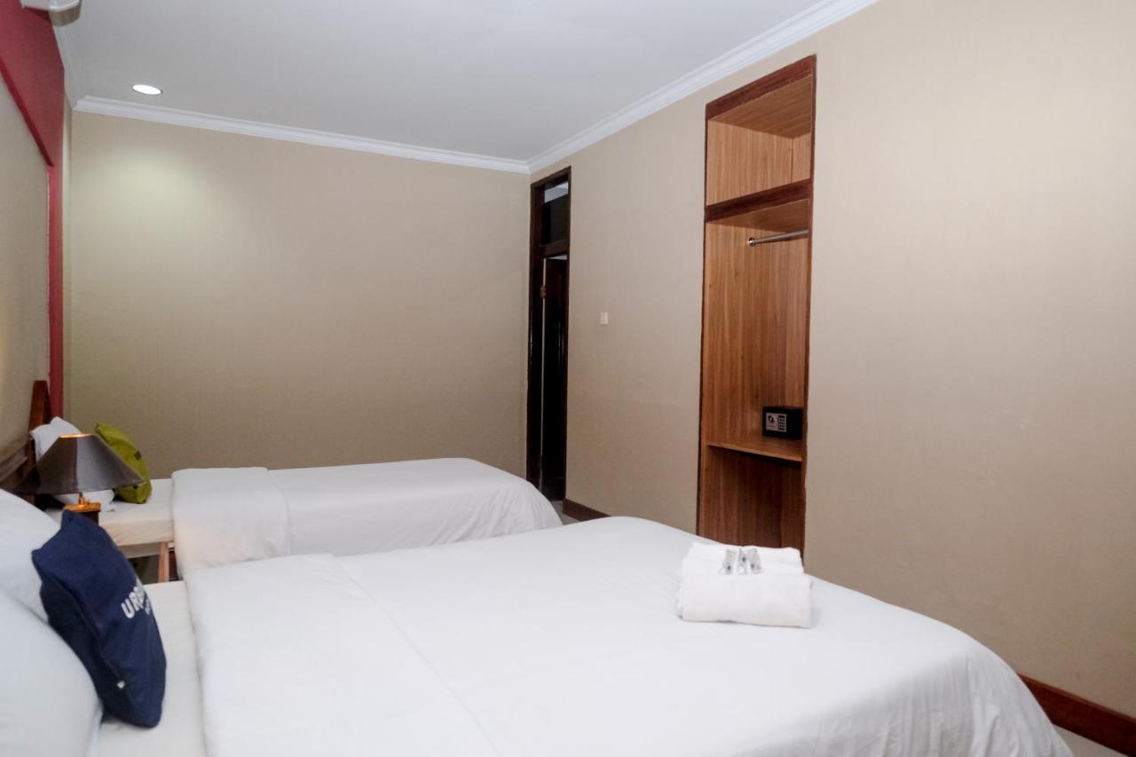 Urbanview Hotel Syariah Wisnugraha By Reddoorz Джок'якарта Екстер'єр фото