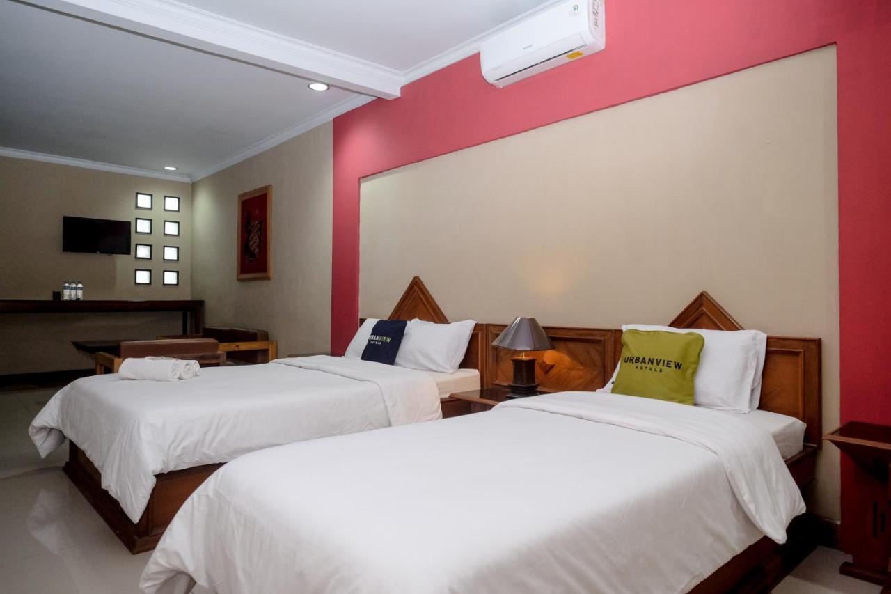 Urbanview Hotel Syariah Wisnugraha By Reddoorz Джок'якарта Екстер'єр фото
