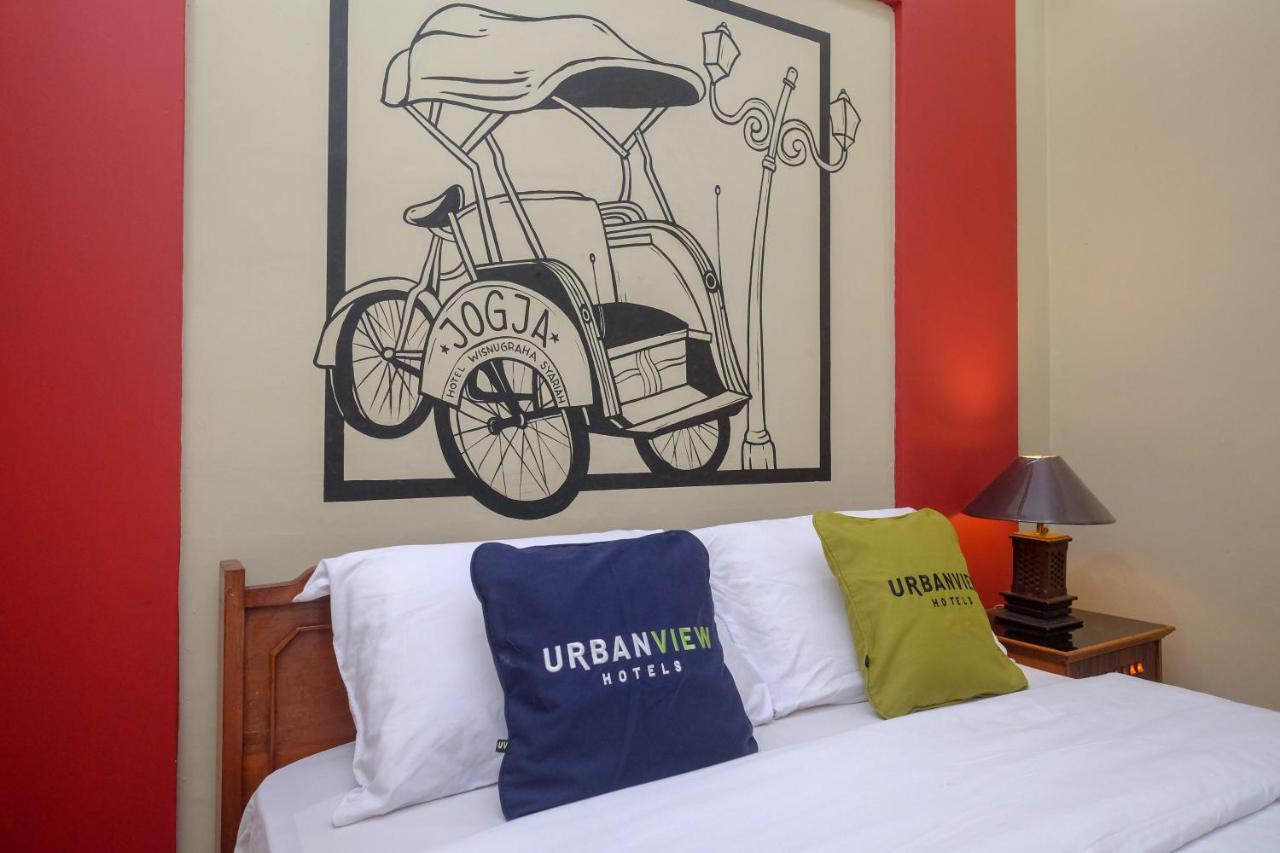Urbanview Hotel Syariah Wisnugraha By Reddoorz Джок'якарта Екстер'єр фото