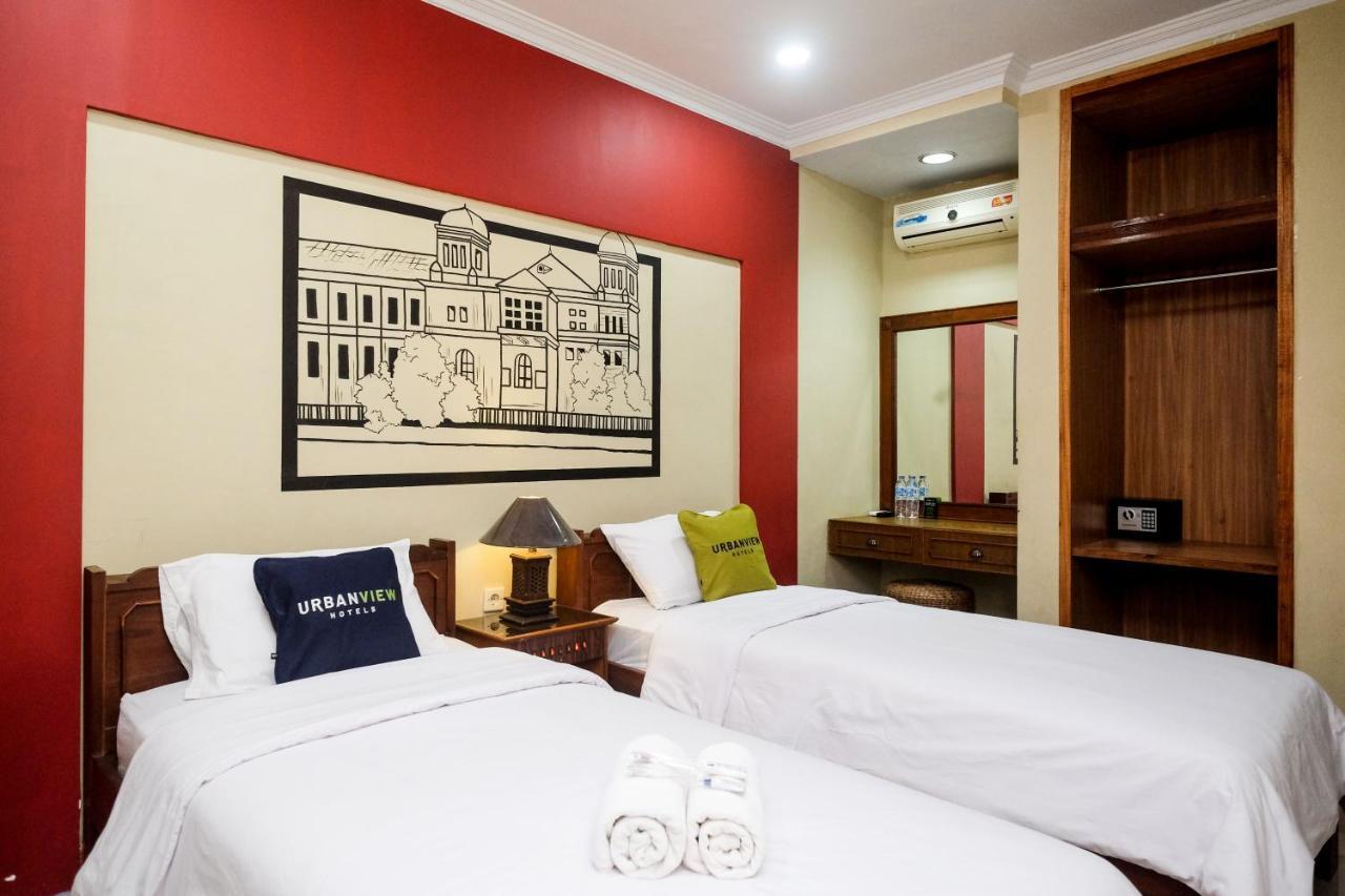 Urbanview Hotel Syariah Wisnugraha By Reddoorz Джок'якарта Екстер'єр фото